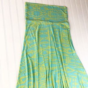 LuLaRoe maxi skirt small
